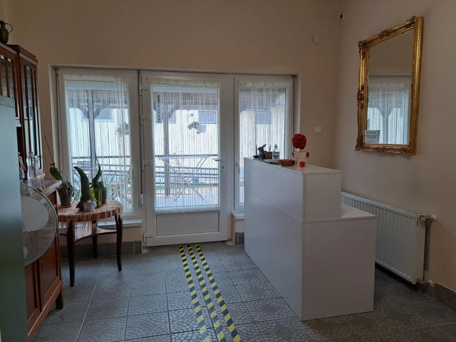 Berta Panzió Hajduszoboszlo Exterior foto