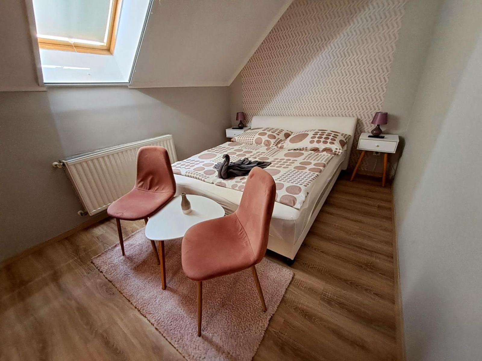 Berta Panzió Hajduszoboszlo Exterior foto