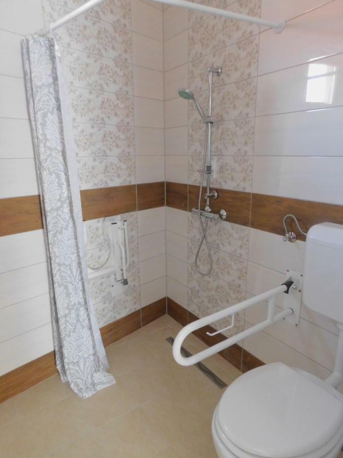 Berta Panzió Hajduszoboszlo Exterior foto